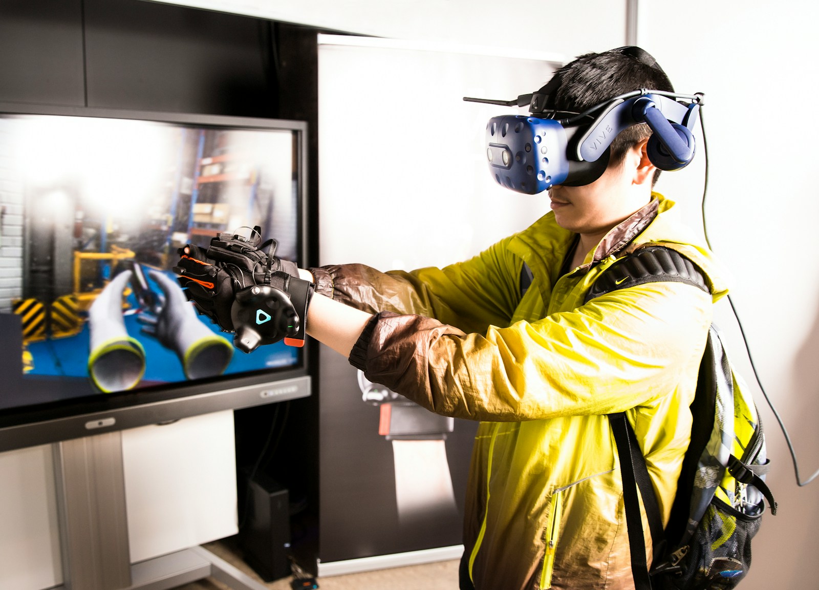 The Future of Entertainment: Virtual Reality Gaming and Interactive Experiences