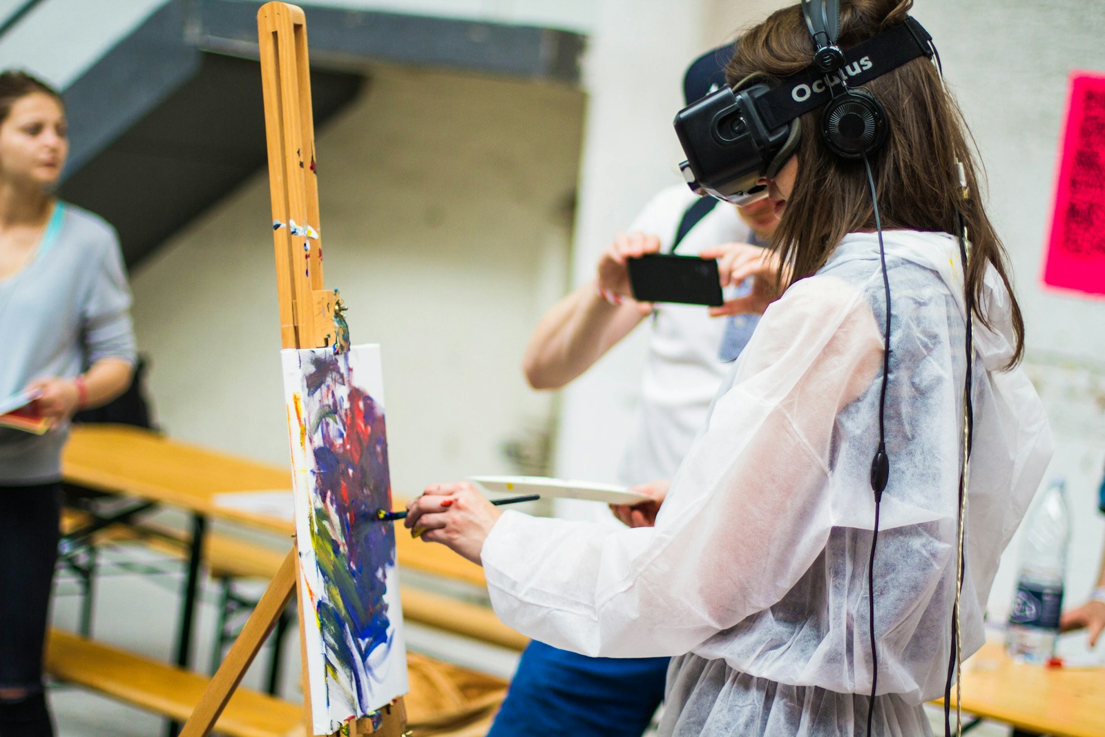 Virtual Reality Art: Pushing the Boundaries of Creativity and Expression
